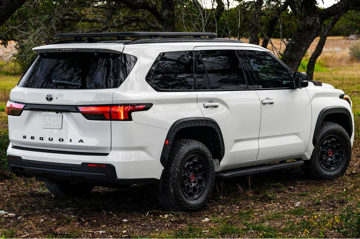 Toyota Sequoia full-size SUV revealed - Image 2